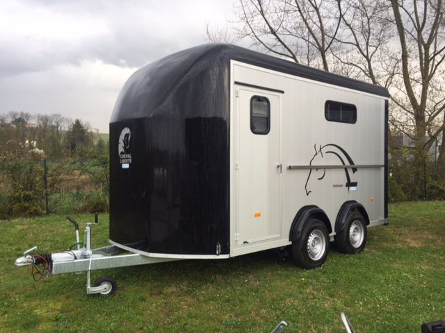 Cheval Liberté MINIMAX V2 - Vans Alain Guiberteau